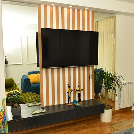 Grand Lux Apartman Čačak Buitenkant foto