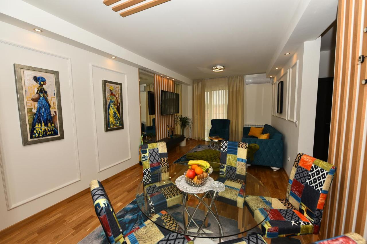 Grand Lux Apartman Čačak Buitenkant foto