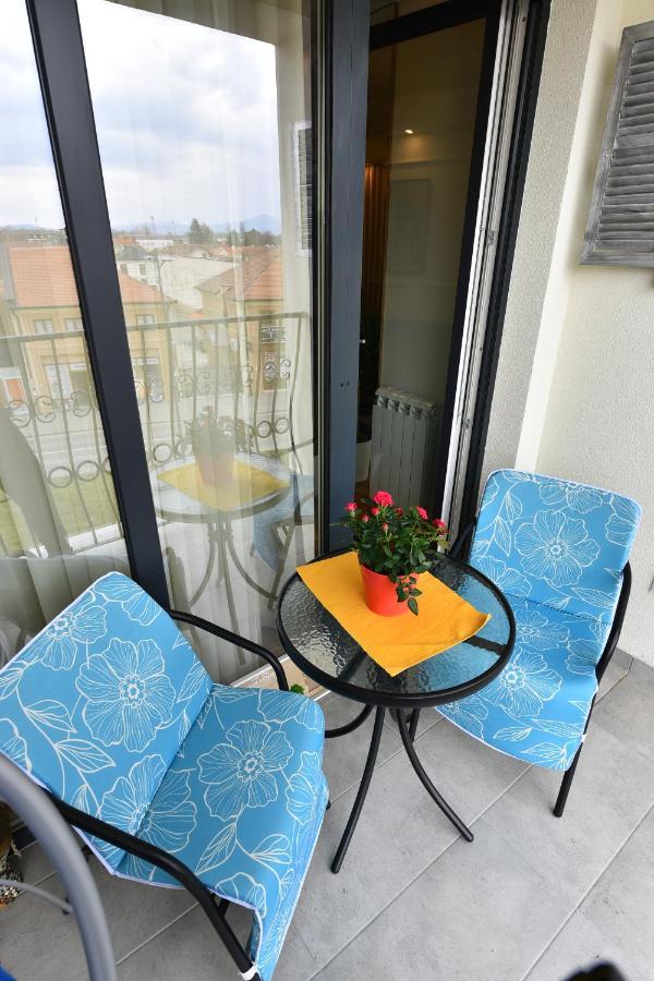 Grand Lux Apartman Čačak Buitenkant foto